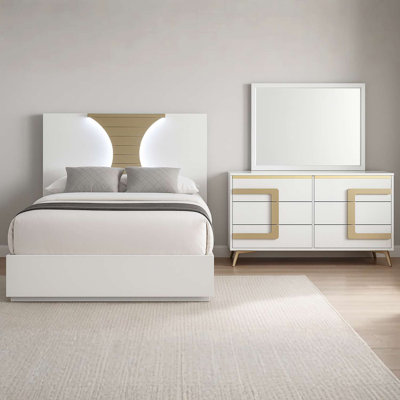 Ensemble de chambre à coucher moderne 3 pièces blanc et or avec grand lit, commode et miroir encadré en bois massif et bois aggloméré