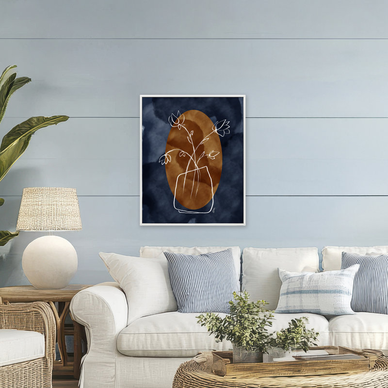 Giclée encadrée de fleurs saphir, design par Beki Marquardt, H 30 po x l 24 po, Estampe numérique encadrée blanc bord de mer