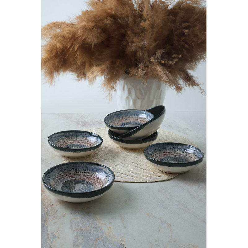 Ivy Bronx Damasa Stainless Steel Salad Bowl