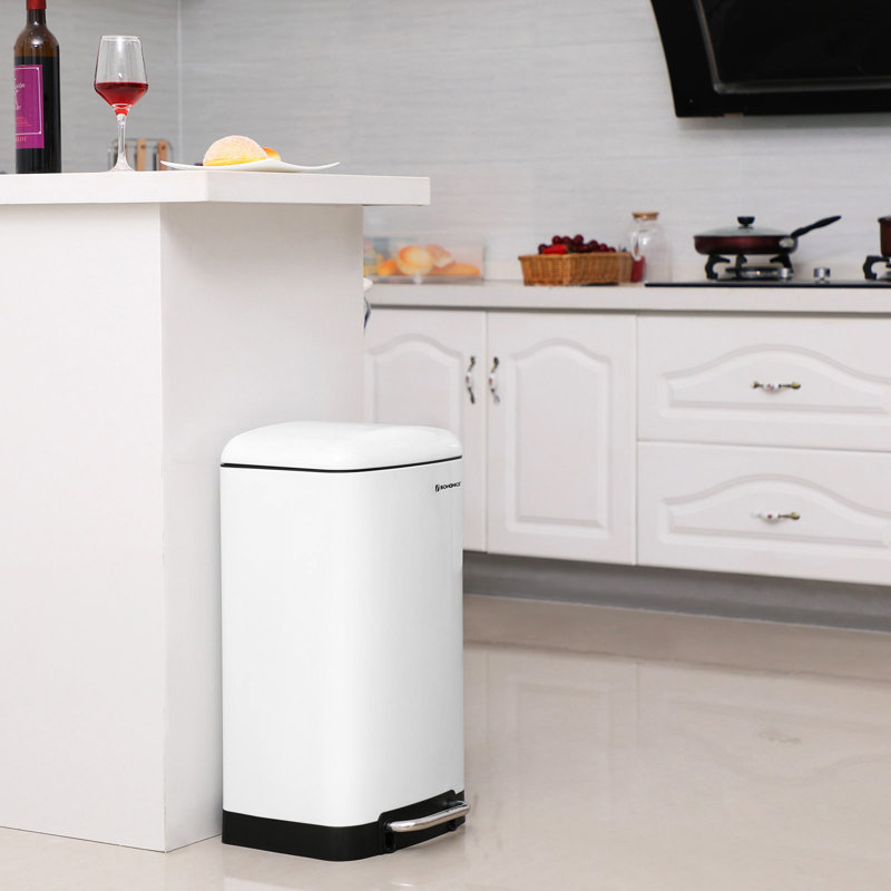 30 Litre Step On Trash Can, White