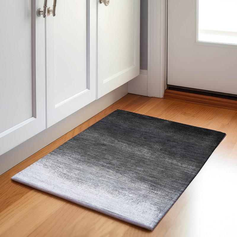 Machine Washable Indoor/Outdoor Xhevrie Gray Rug, Rectangle 1'8" x 2'6"