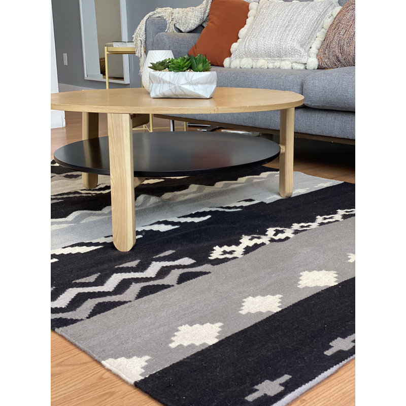 Tapis kilim noir audacieux, Rectangle 8 pi 2 po x 9 pi 10 po