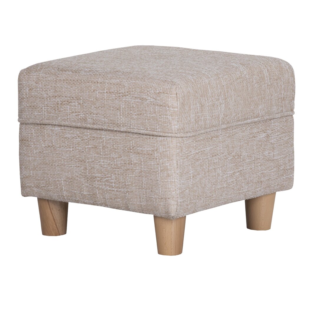 Hocker Mya