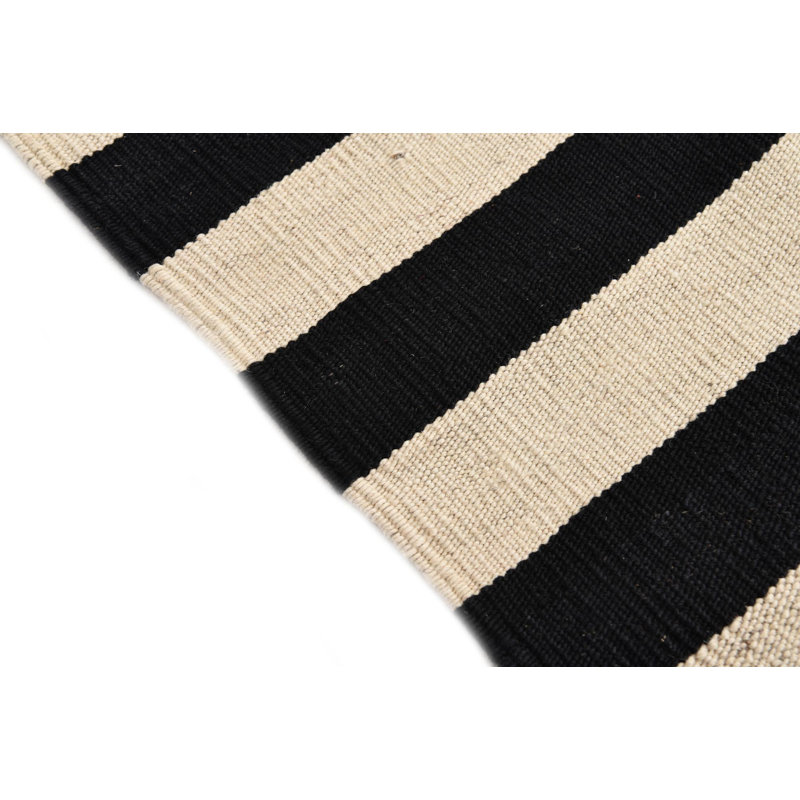 Tapis noir et blanc Osbourne