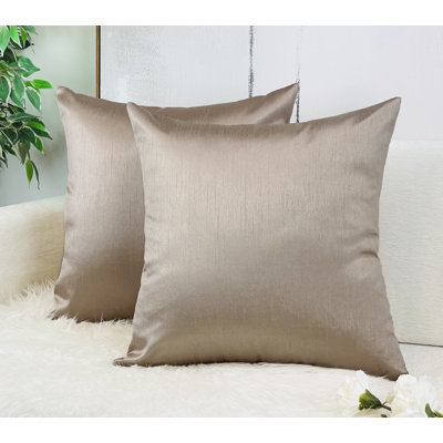 Housse de coussin carré en soie synthétique Aiking Home 20 po x 20 po, fermeture à glissière, sable (ensemble de 2)