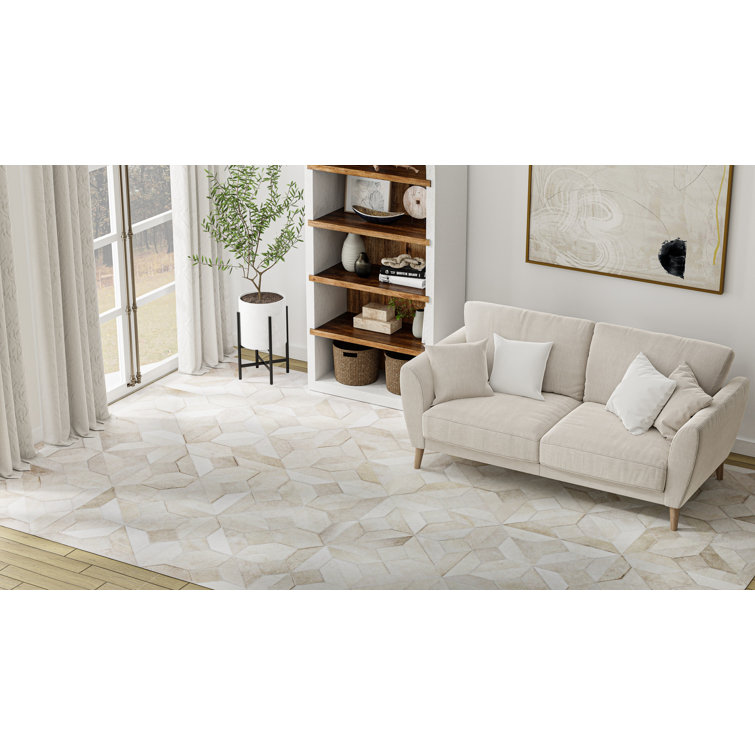 Ruvi Geometric Handmade Cowhide Gray Area Rug