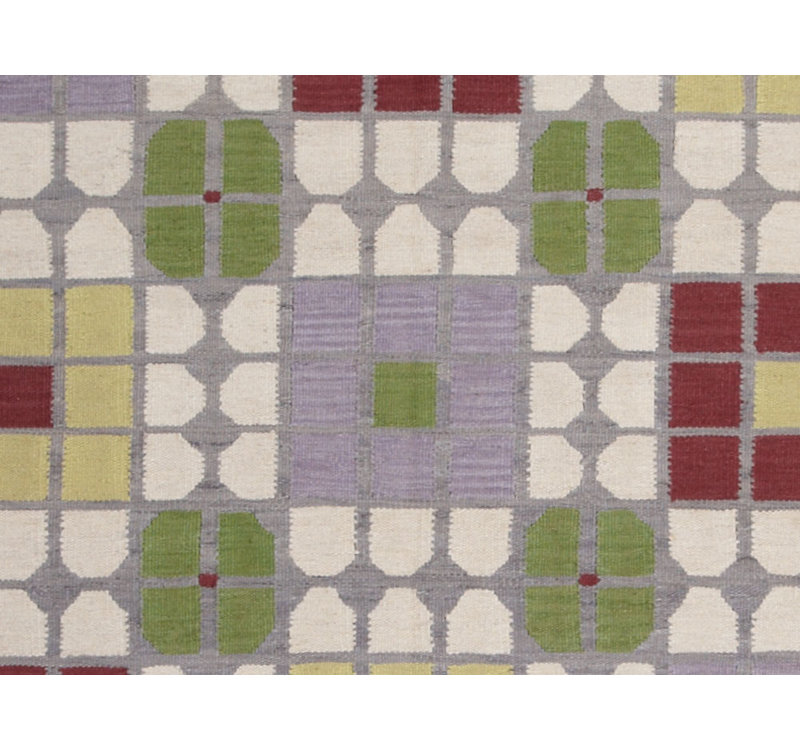 Geometric Area Rug in Cream/Green/Red