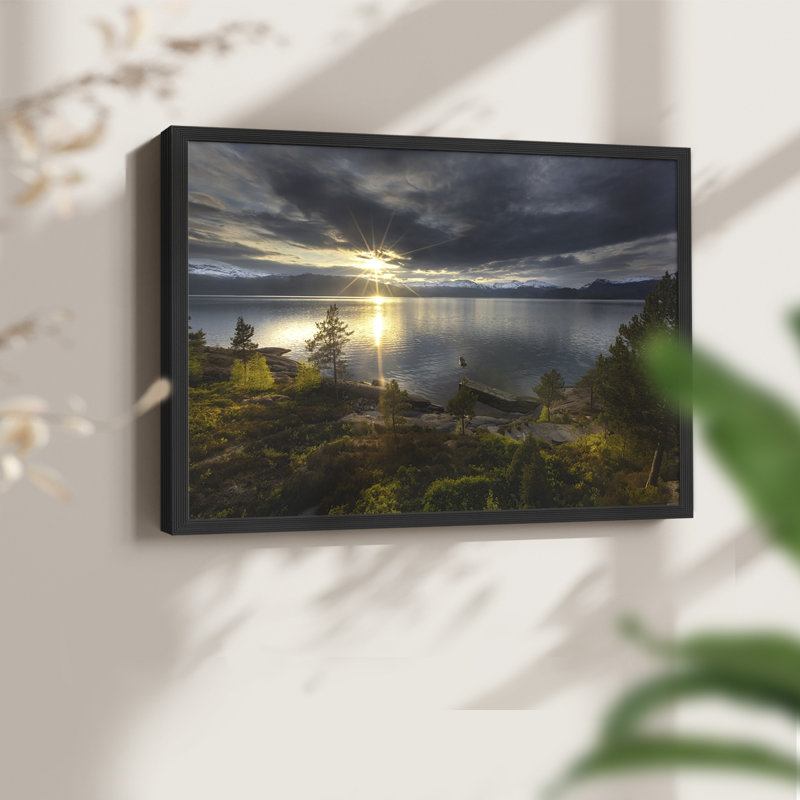 Breaking Dawn - Reproduction encadrée - Restickable, H 8 po x l 10 po, Noir