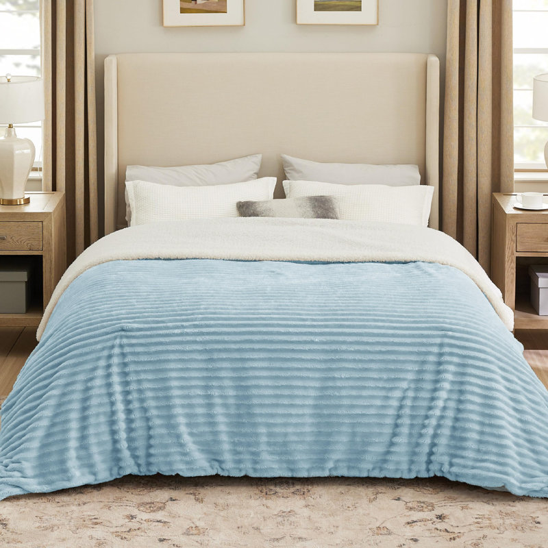 Couvre-lit en sherpa doux de 300 g / m², jeté en peluche doux et doux du printemps, Très grand lit, Bleu ciel