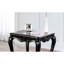 Table de bout Champagne - finition traditionnelle en bois massif, conception, pieds, l 26,5 po x P 28,5 po, H 24,5 po et placage, unité simple