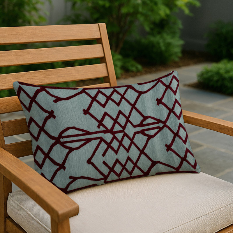 Coussin décoratif intérieur et extérieur beige Trellis, Treillis gris 352, Rectangle H 18 po x l 25 po