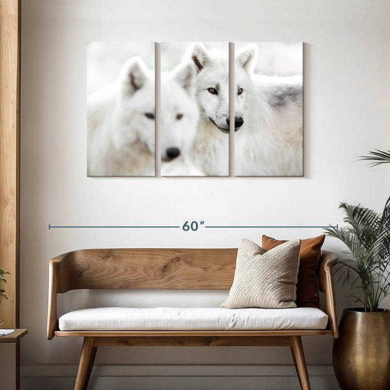 Brampt White Wolf II, 28" H x 45" W