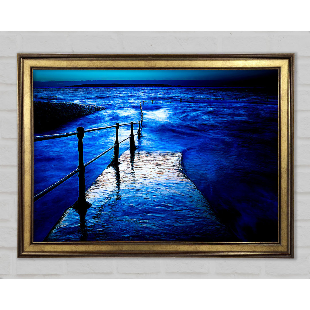 Atemberaubender Blue Ocean Walkway Gerahmter Druck