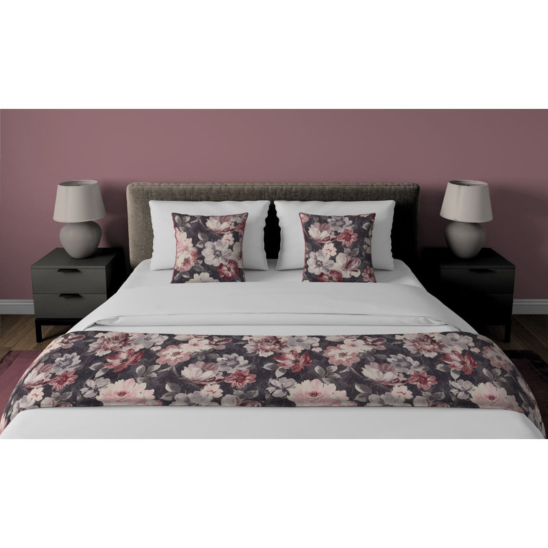 Holdingford Microfiber Floral Coverlet with Pillowcases