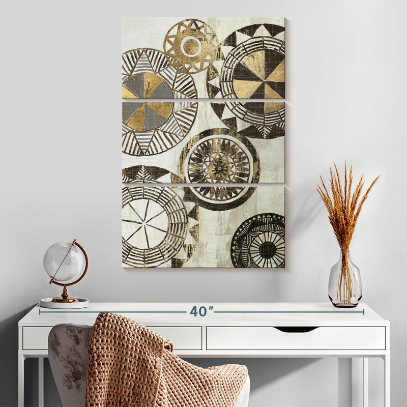 Avery African Rings, 32" H x 20" W