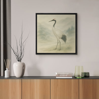 «Elegant Crane in Misty Landscape», reproduction d'art sur toile encadrée - œuvre d'inspiration asiatique traditionnelle pour espaces sereins et minimalistes