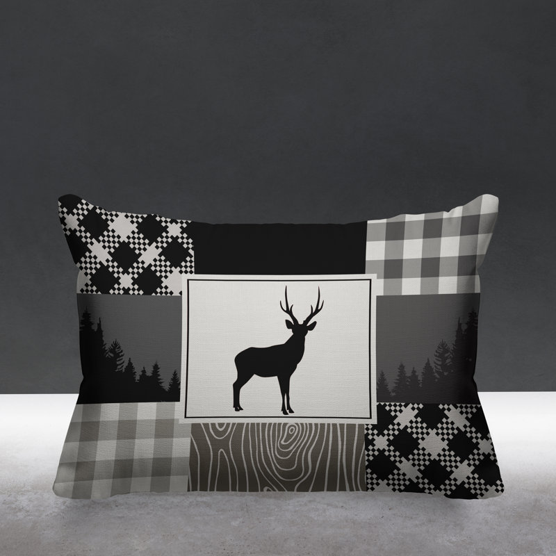 Coussin intérieur / extérieur Range Trees Cabin, 17 po x 17 po, Noir, Carré