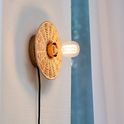 Geers Aluminium Plug-in Armed Sconce