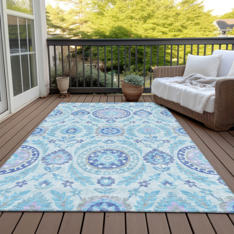 Mahaney Floral Indoor / Outdoor Rug, Rectangle 2'6" x 3'10"