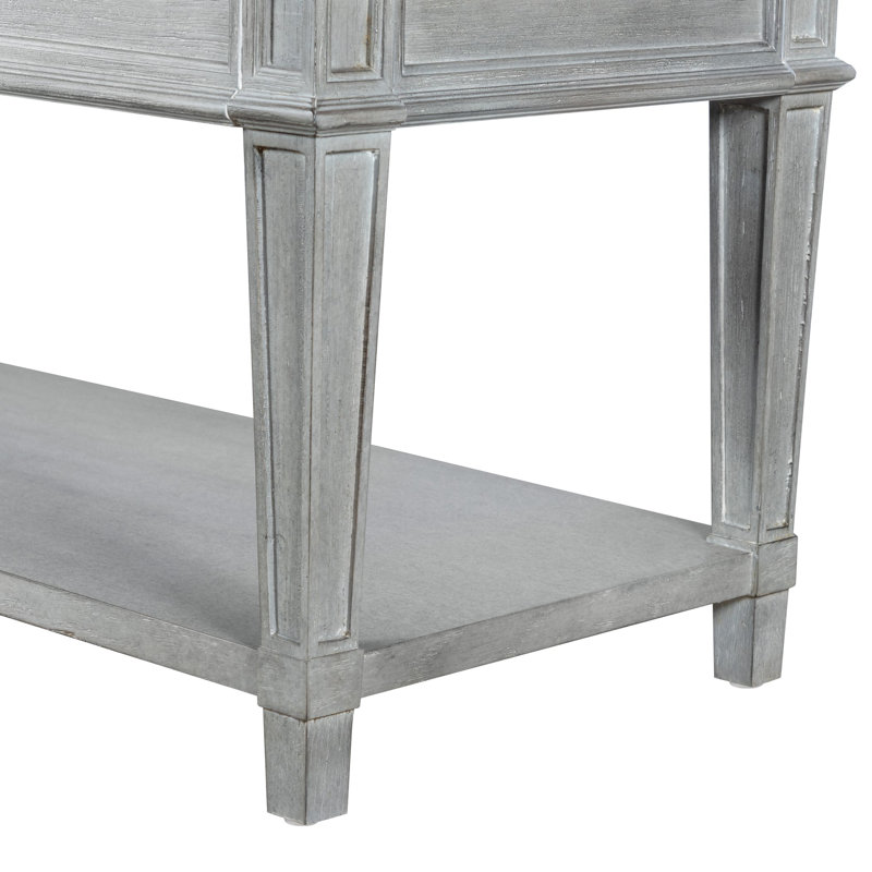 Banc de chambre en étain Stanley, Étain