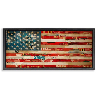 «Patriotic Collage Flag», art mural encadré flottant doré par Kelsey Hochstatter