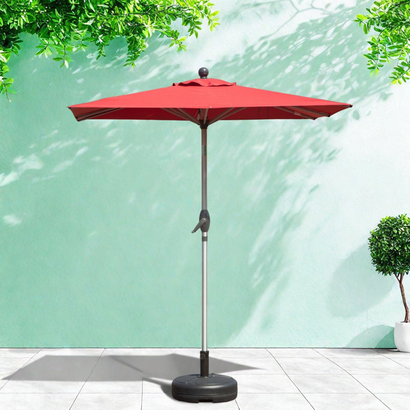 Parasols de terrasse modernes et ajustables, toile en aluminium rouge brique avec manivelle.