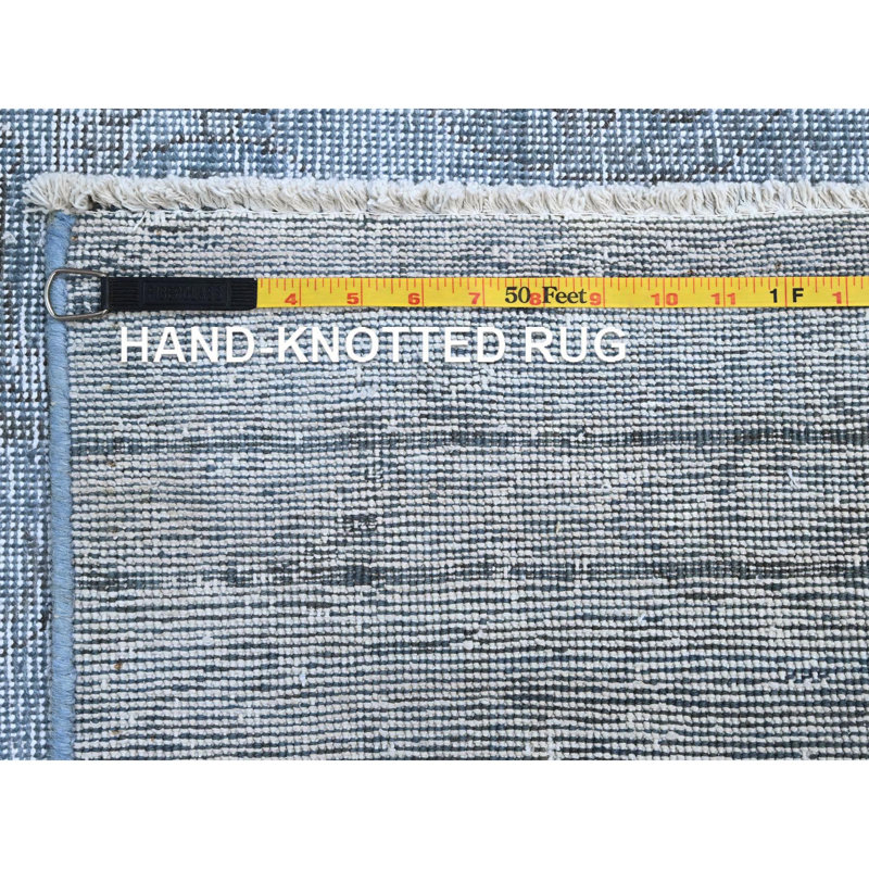 Tapis unique en laine des années 1960 de 9 pi x 11 pi 8 po Zinah