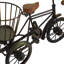 Sculpture en bois et tricycle Sufyaan