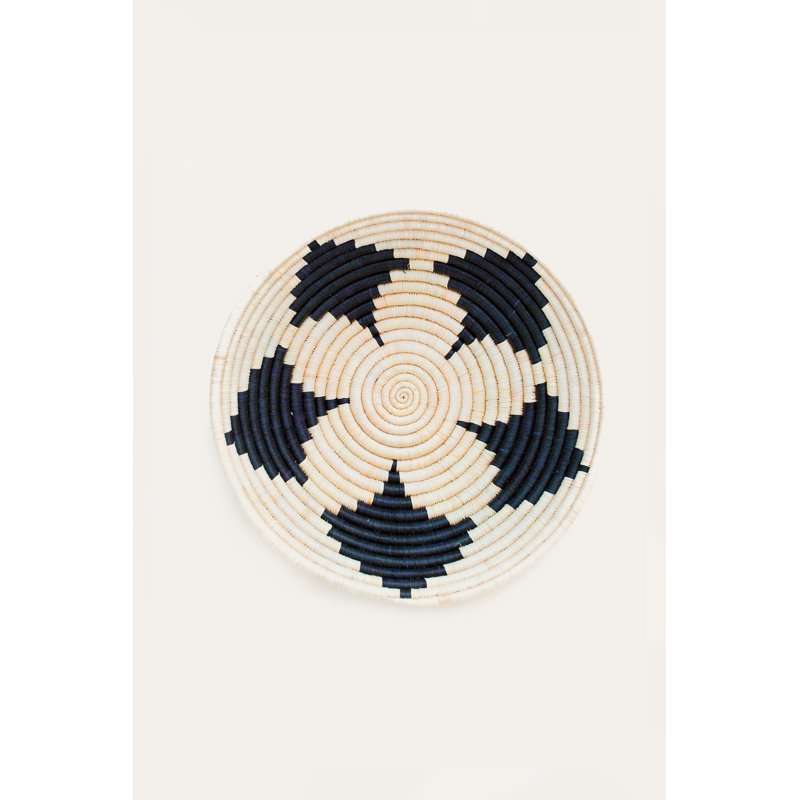Petal Raffia Plateau