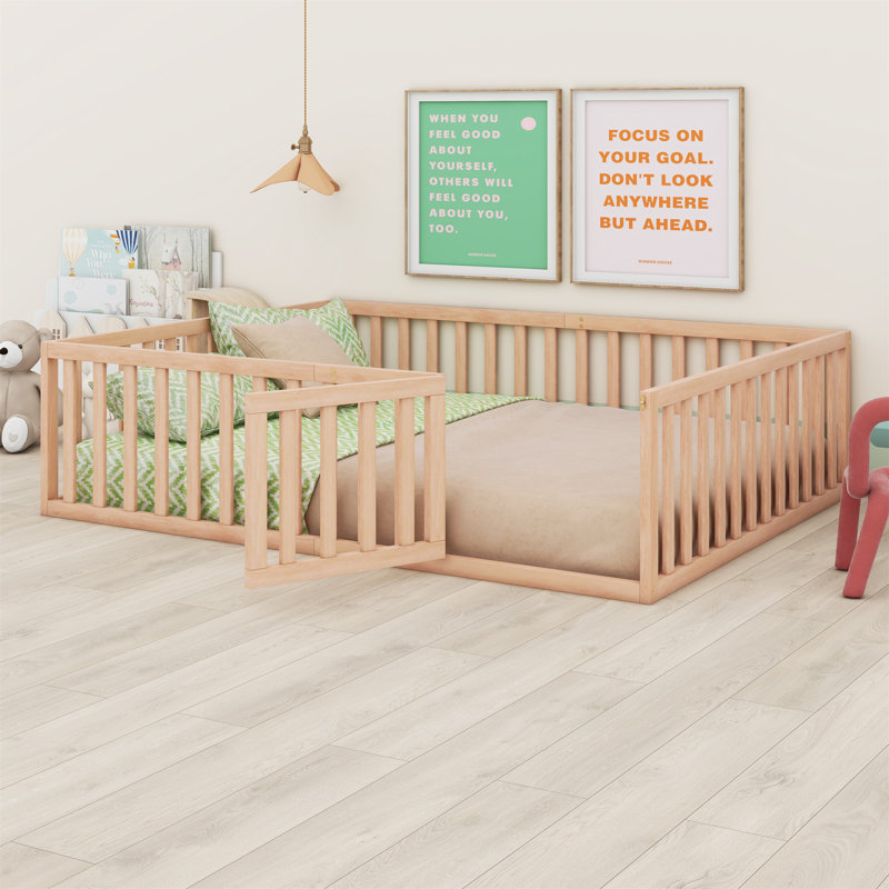 Structure de lit en bois avec clôture et porte, Naturel, Grand