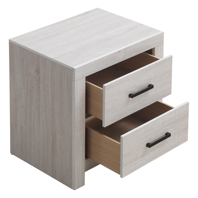 Ensemble de chambre à coucher 3 pièces Kingsley Coastal White Eastern King avec lit plateforme et deux tables de chevet