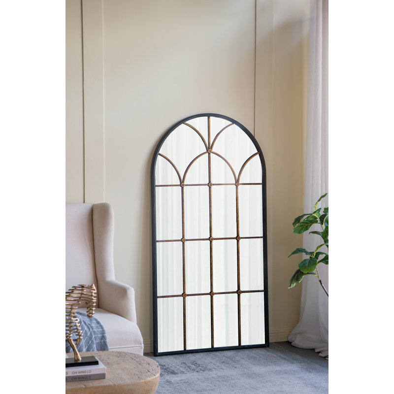 Miroir arqué pleine longueur avec motif de vitre noir et doré