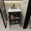 Meuble-lavabo de salle de bain avec lavabo