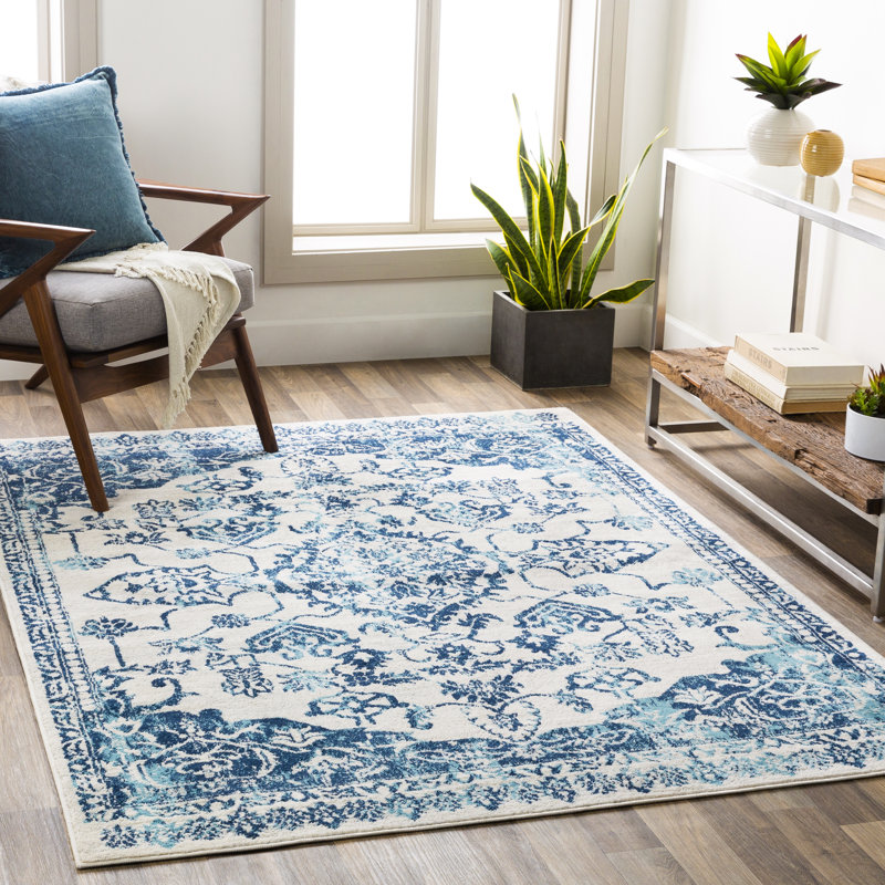 Tapis oriental ivoire / bleu marine Cabe, Rectangle 5 pi 3 po x 7 pi 1 po