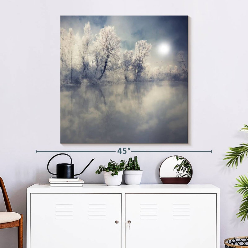 Alvord Misty Winter Forest, H 33 po x l 33 po