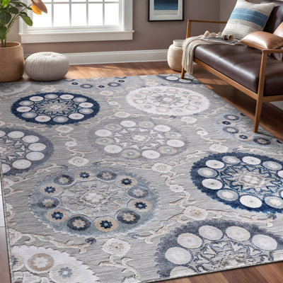 Tapis floral tissé à la machine