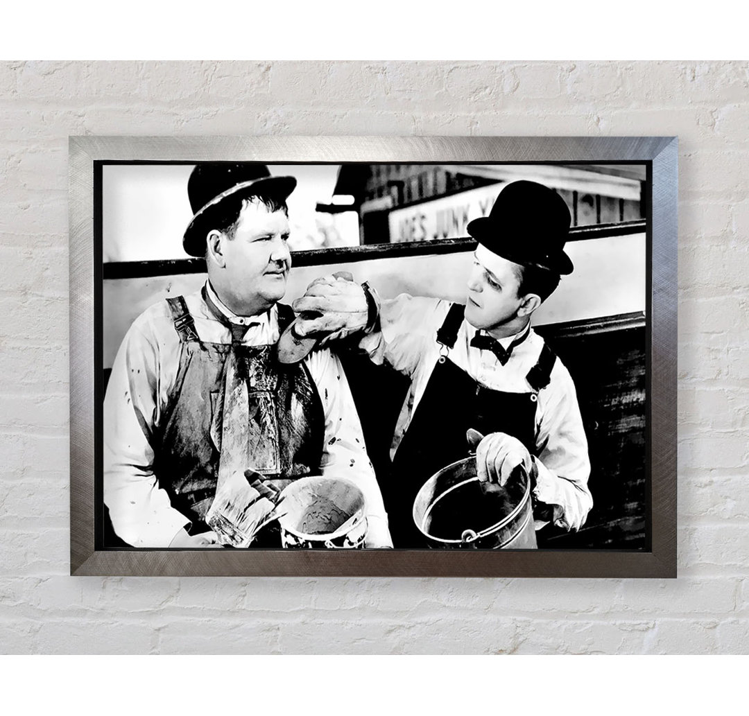 Laurel N Hardy Towed In The Hole - Einzelner Bilderrahmen Kunstdrucke