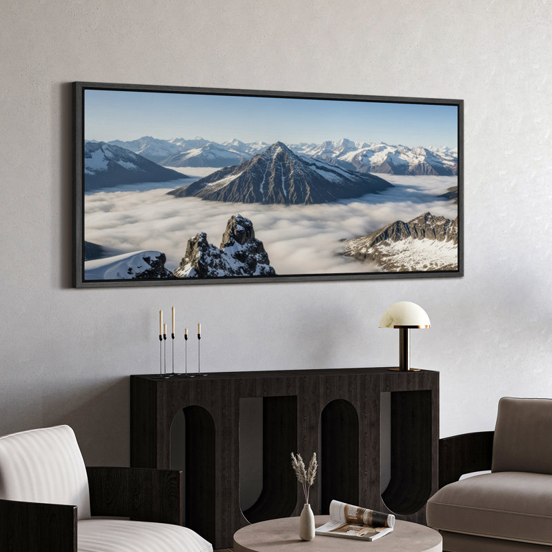 «Mountain Peak Above Sea of Clouds», art mural sur toile - Photographie de nature à couper le souffle pour un décor contemporain ou rustique