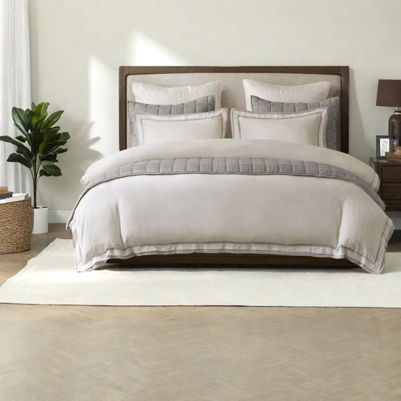 Luxury Linen Bedding Sets, Grey And White, Spacious, Modern Design