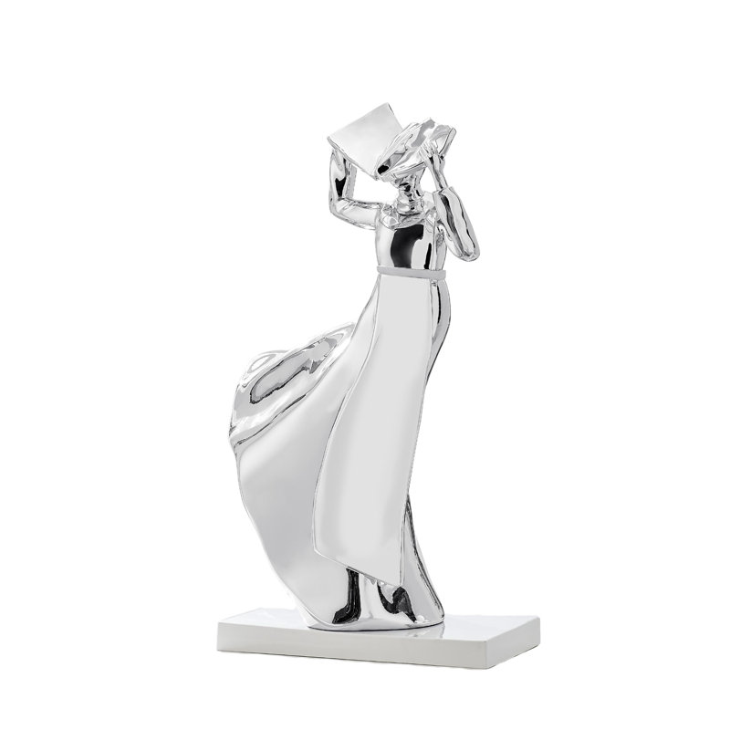 Sculpture Solange en résine chromée