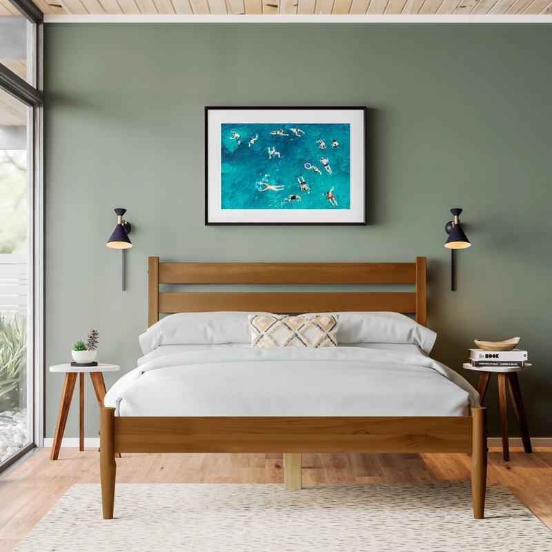 Ashlie Queen Size Solid Wood Bed, Castanho