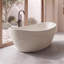 Baignoire de trempage autoportante à surface solide 67 po Forma