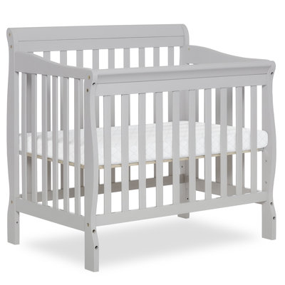 Sleigh Crib 3-in-1 Convertible Crib