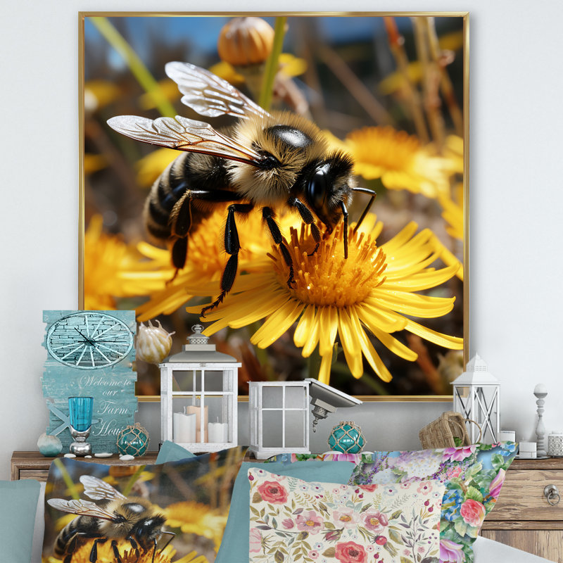 Pollen Fzzy Buzz Bumble Bee - abeille, art mural, Cadre flottant doré, H 16 po x l 16 po x P 1 po