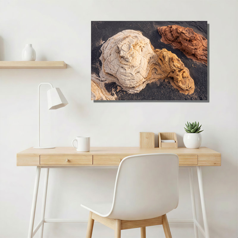«Layered Cream and Orange Rock Formations», art mural sur toile sable foncé, 12"H x 18"W
