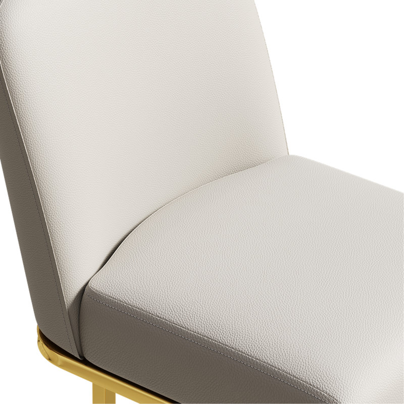 Chaises de salle à manger modernes (2) - blanches, avec rembourrage. Fabriqué à partir de matériaux de qualité supérieure pour la longévité. Réglages fonctionnels multiples. Facile à nettoyer et à installer. Coussinets équipés. 2 barres peu encombrantes