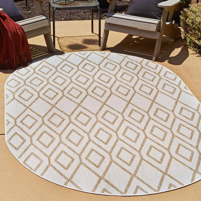 Tapis intérieur / extérieur Turks and Caicos, Beige, Ovale 5 pi 3 po x 8 pi