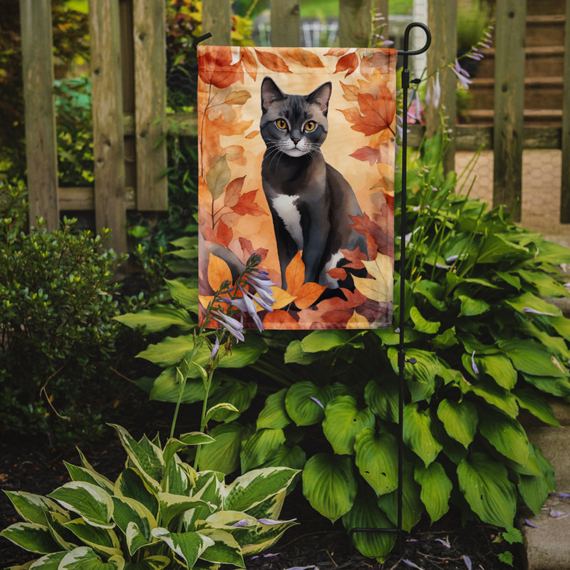 Chat en feuilles d'automne drapeau de jardin, Asiatique