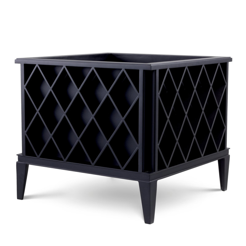 Ocean Club Metal Planter, Matte Black