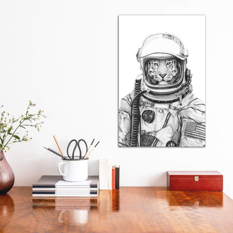 «Apollo 18» par Mike Koubou - impression d'art graphique, Toile tendue, H 48 po x l 32 po x P 1,5 po